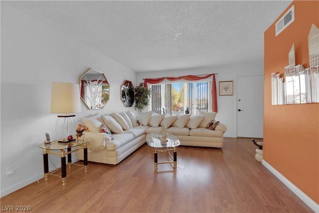 7274 Pinebrook Circle, Las Vegas, NV 89147