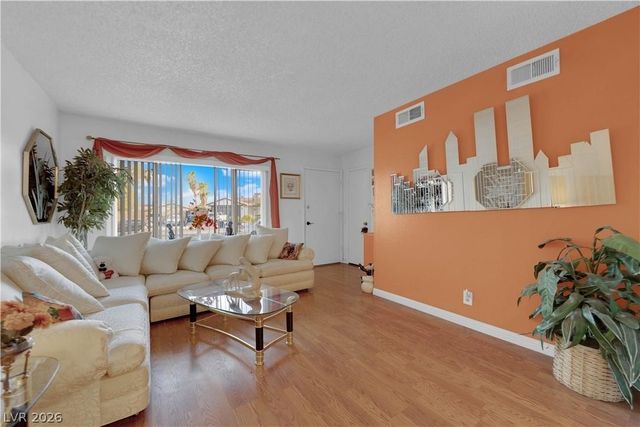 7274 Pinebrook Circle, Las Vegas, NV 89147