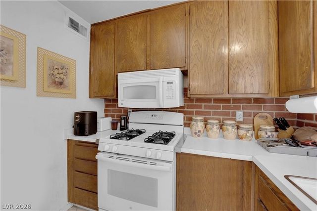 7274 Pinebrook Circle, Las Vegas, NV 89147