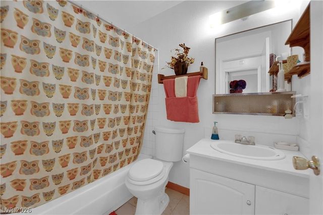 7274 Pinebrook Circle, Las Vegas, NV 89147