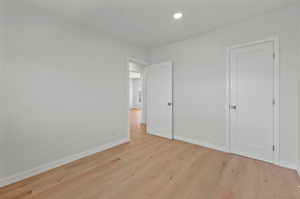 Image 16 of property listing at 6979 81 Amherst, San Diego, CA 92115