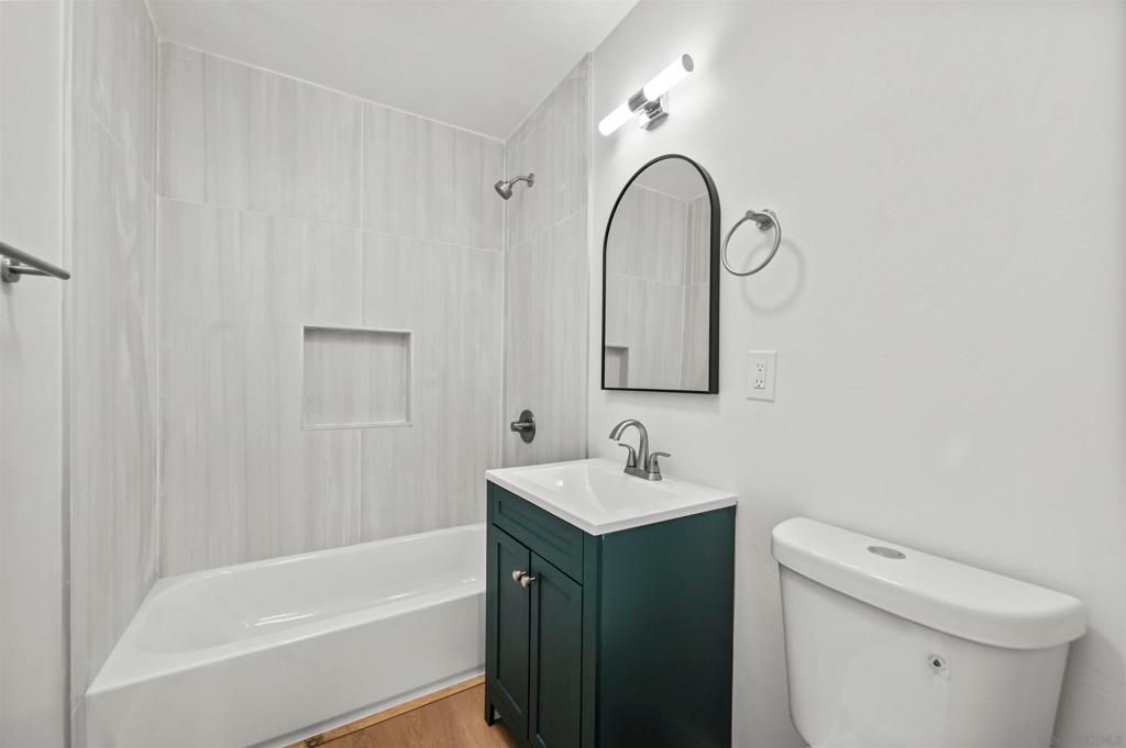 Image 20 of property listing at 6979 81 Amherst, San Diego, CA 92115