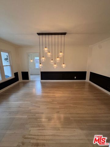 1426 Hauser Boulevard, Los Angeles, CA 90019