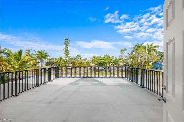 12991 Iona RD, Fort Myers, FL 33908