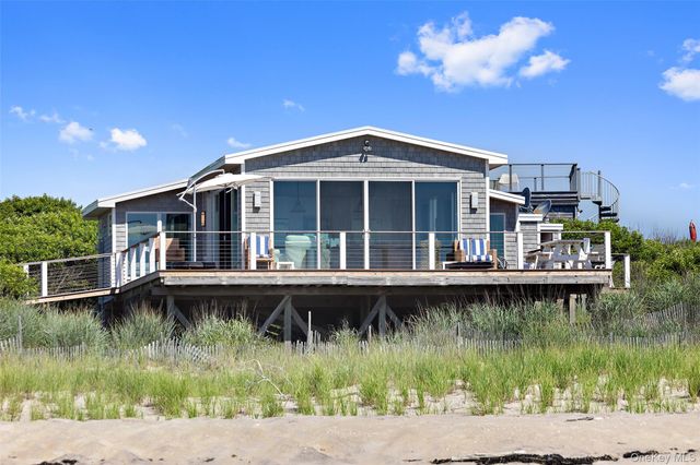 1 Spatenga Walk, Water Island, NY 11772