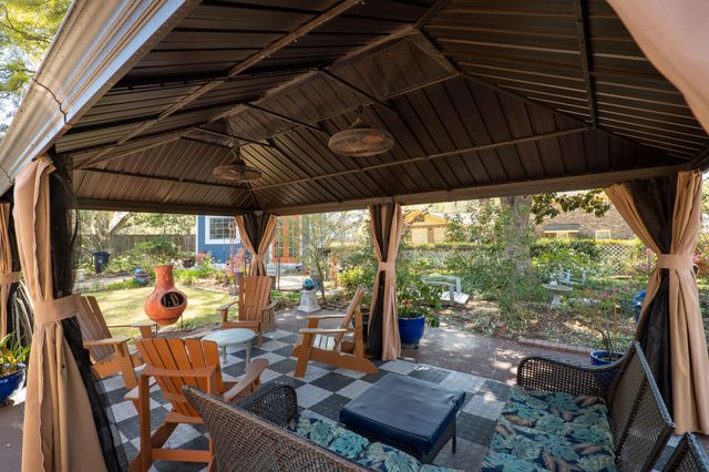 5321 Chantilly Lane, North Charleston, SC 29418