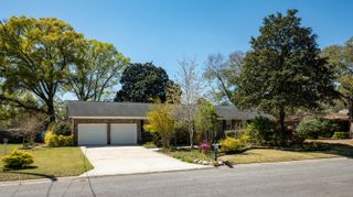 5321 Chantilly Lane, North Charleston, SC 29418