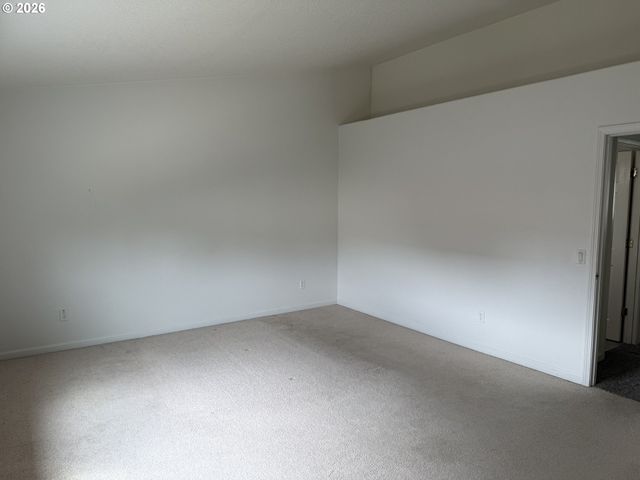 15472 Se BOLLAM Dr, Clackamas, OR 97015