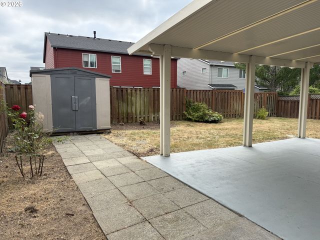 15472 Se BOLLAM Dr, Clackamas, OR 97015