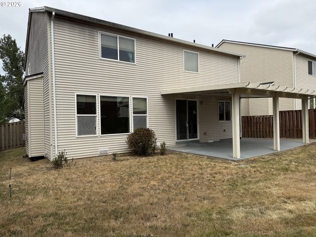 15472 Se BOLLAM Dr, Clackamas, OR 97015
