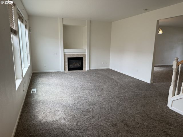 15472 Se BOLLAM Dr, Clackamas, OR 97015