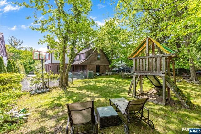 340 Broad Avenue, Englewood, NJ 07631