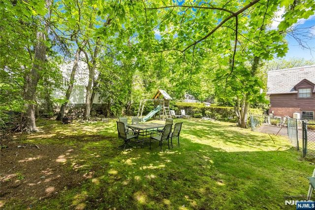 340 Broad Avenue, Englewood, NJ 07631