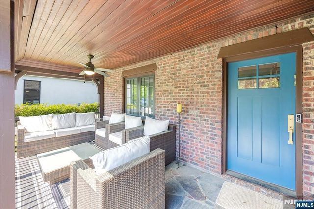 340 Broad Avenue, Englewood, NJ 07631