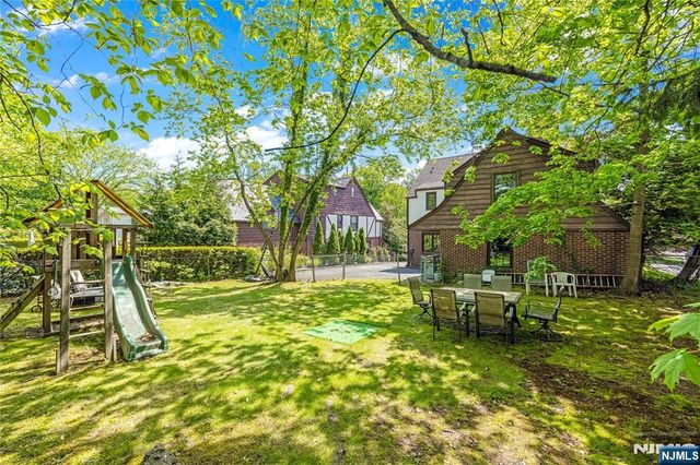 340 Broad Avenue, Englewood, NJ 07631
