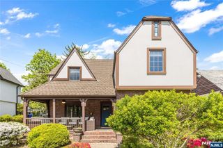 340 Broad Avenue, Englewood, NJ 07631