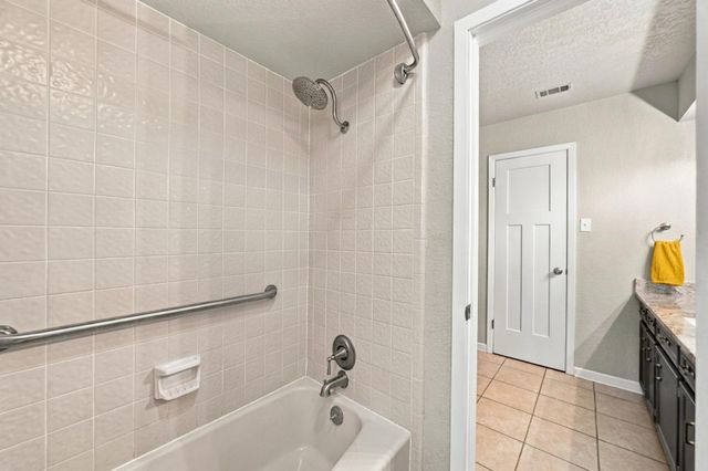 78 Woodcreek DR, Woodcreek, TX 78676