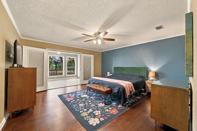 78 Woodcreek DR, Woodcreek, TX 78676