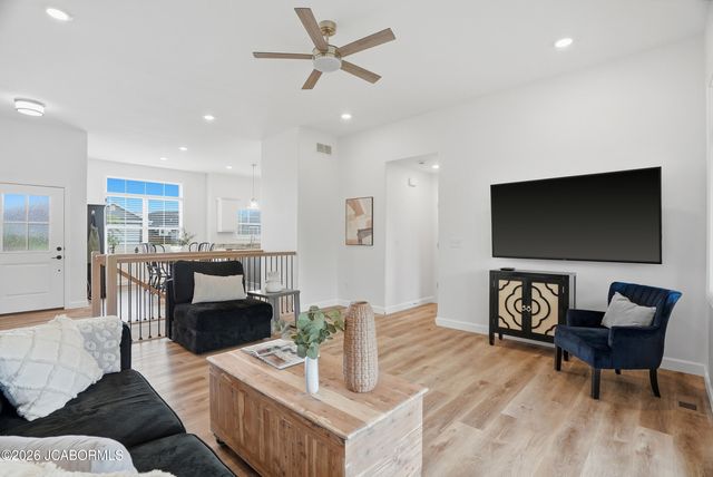 3964 CLYDESDALE DRIVE, Columbia, MO 65202
