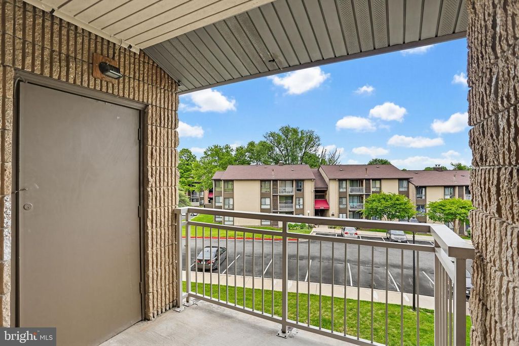 Image 37 of property listing at 6081 MAJORS LN, Columbia, MD 21045