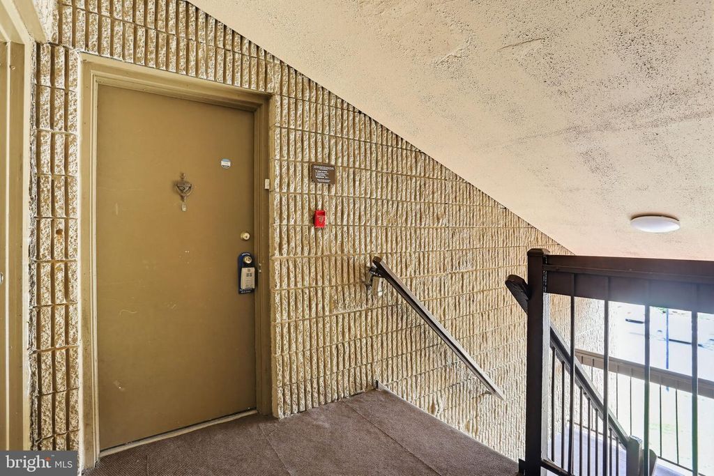 Image 42 of property listing at 6081 MAJORS LN, Columbia, MD 21045