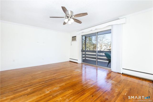 108 OAKWOOD Avenue B-1, West Hartford, CT 06119