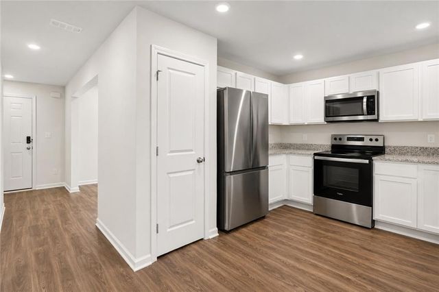 626 Tudor Street, Kingston, GA 30145