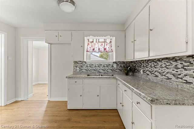 1644 Liberty Avenue, Lincoln Park, MI 48146