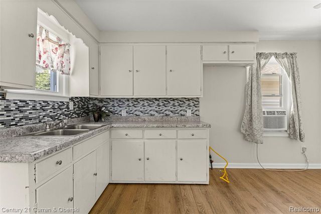 1644 Liberty Avenue, Lincoln Park, MI 48146