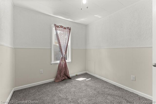 1644 Liberty Avenue, Lincoln Park, MI 48146