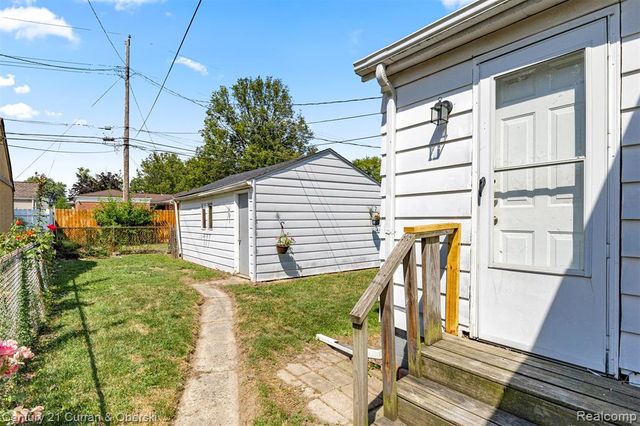 1644 Liberty Avenue, Lincoln Park, MI 48146
