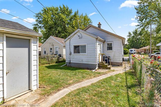 1644 Liberty Avenue, Lincoln Park, MI 48146