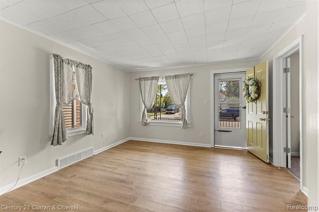 1644 Liberty Avenue, Lincoln Park, MI 48146