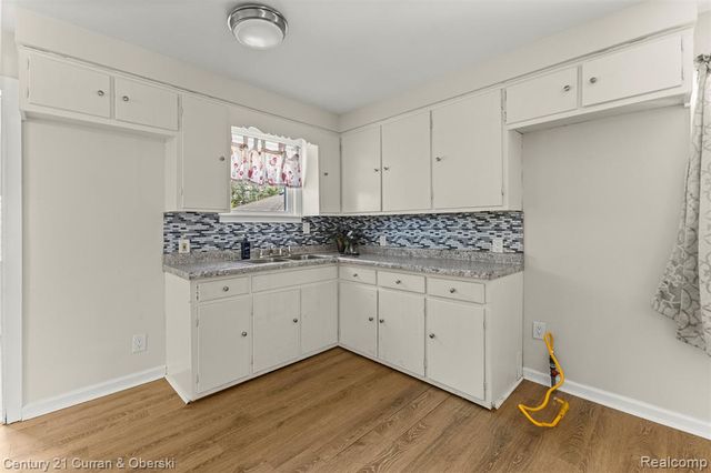 1644 Liberty Avenue, Lincoln Park, MI 48146