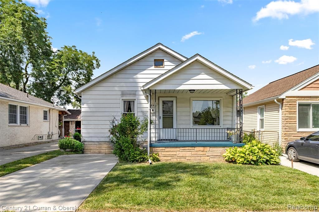 1644 Liberty Avenue, Lincoln Park, MI 48146