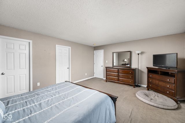 409 Lockerbie Lane, Pittsboro, IN 46167