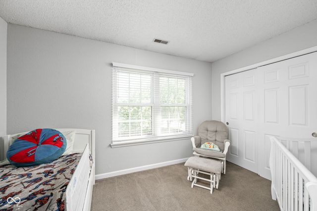 409 Lockerbie Lane, Pittsboro, IN 46167