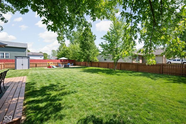 409 Lockerbie Lane, Pittsboro, IN 46167