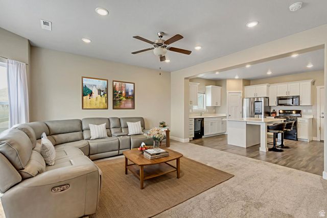 1653 E TALON WAY, Eagle Mountain, UT 84005