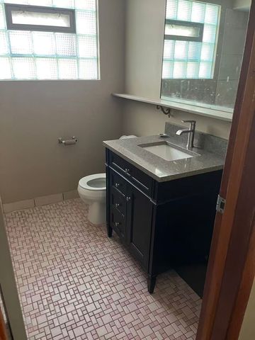 5751 S Hamilton Avenue 1, Chicago, IL 60636