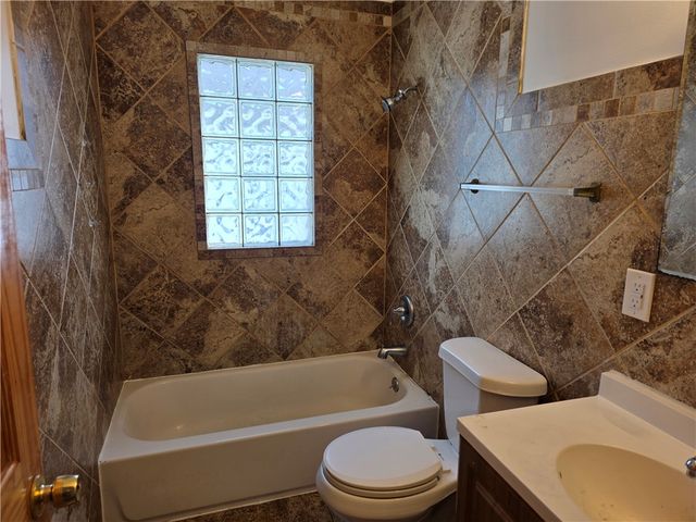 3313 Riverside Drive, Dayton, OH 45405