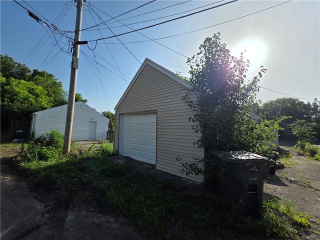 3313 Riverside Drive, Dayton, OH 45405