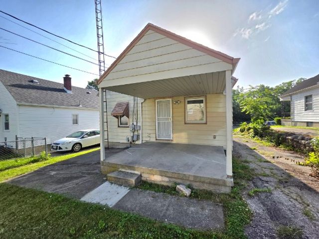 3313 Riverside Drive, Dayton, OH 45405