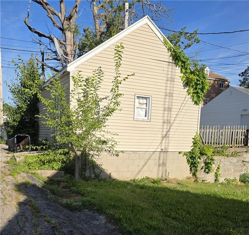 3313 Riverside Drive, Dayton, OH 45405