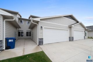 2413 E Copalis Pl Place, Sioux Falls, SD 57108