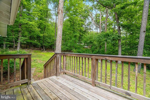 140 GRAYWOLF TRL, Winchester, VA 22602