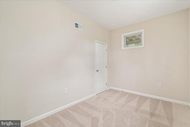 140 GRAYWOLF TRL, Winchester, VA 22602