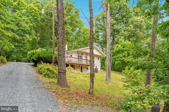 140 GRAYWOLF TRL, Winchester, VA 22602
