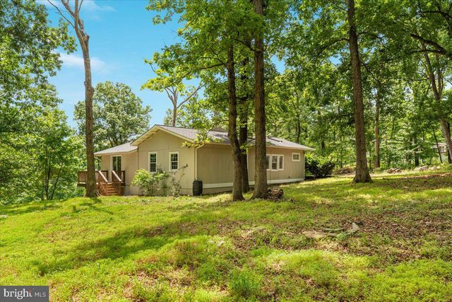 140 GRAYWOLF TRL, Winchester, VA 22602