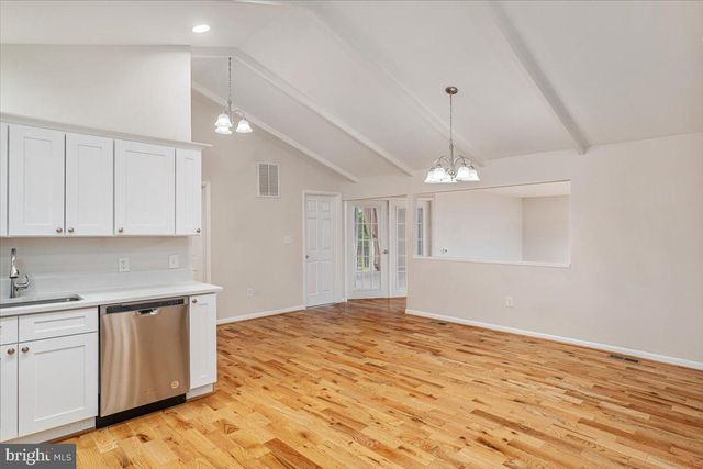 140 GRAYWOLF TRL, Winchester, VA 22602
